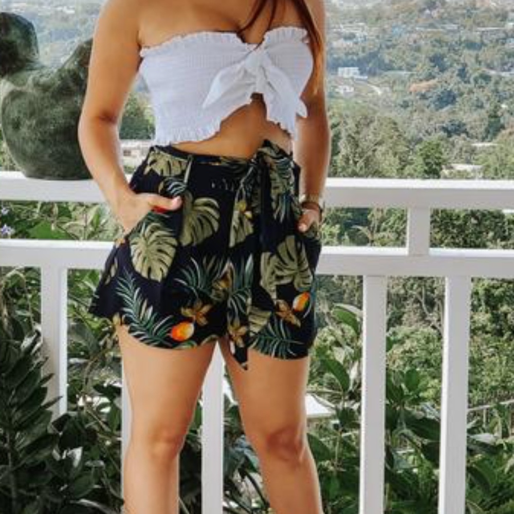 White Crop Top - Picture 3 of 3